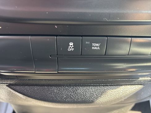 Used 2019 RAM 1500 Express w/ Express Value Package image 22