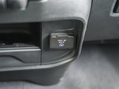 Used 2026 RAM 2500 Laramie AWD/4WD image 37