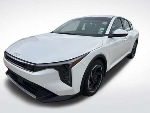 Used 2025 Kia K4 EX image 4