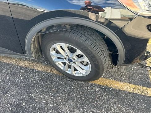 Used 2020 Ford Escape SE AWD/4WD image 4