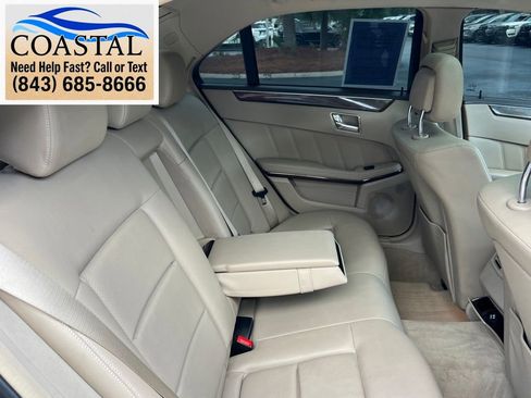Used 2010 Mercedes-Benz E 350 4MATIC Sedan image 19