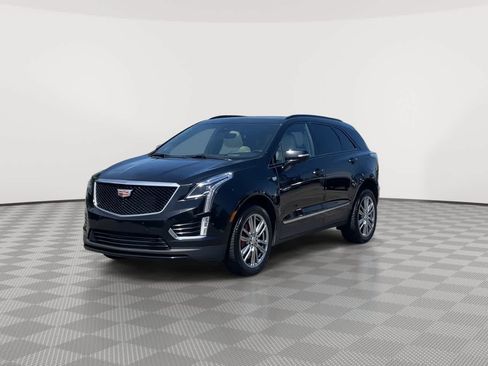 Certified 2024 Cadillac XT5 Sportv w/ Technology Package AWD/4WD image 4
