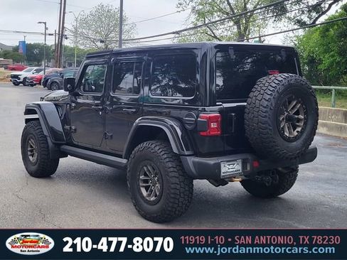 Used 2025 Jeep Wrangler Unlimited Rubicon 392 AWD/4WD image 3