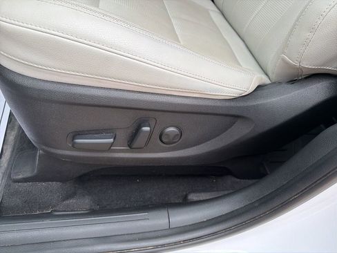 Used 2022 Kia Telluride EX w/ EX Premium Package image 17