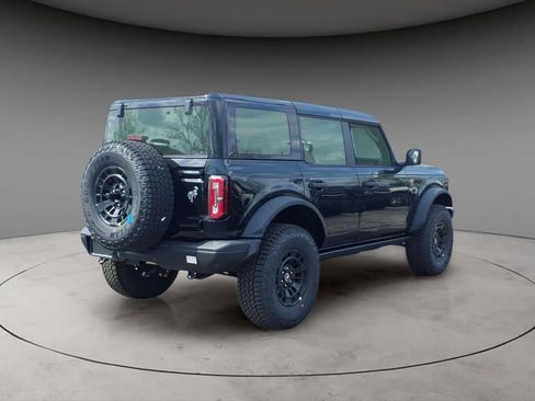 New 2026 Ford Bronco Badlands image 9