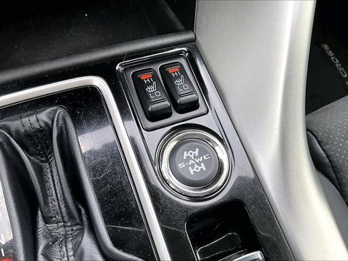 Used 2023 Mitsubishi Eclipse Cross SE image 35