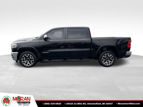 Used 2025 RAM 1500 Laramie AWD/4WD image 3