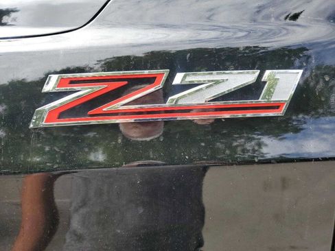 Used 2021 Chevrolet Tahoe Z71 w/ Z71 Off-Road Package image 15