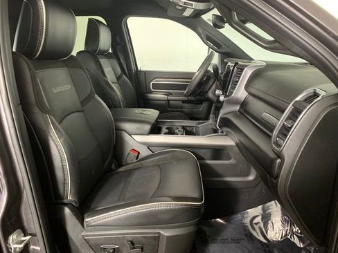 Used 2025 RAM 3500 Laramie AWD/4WD image 24