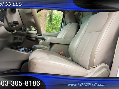 Used 2016 Nissan NV 2500 SV w/ Technology Package image 2