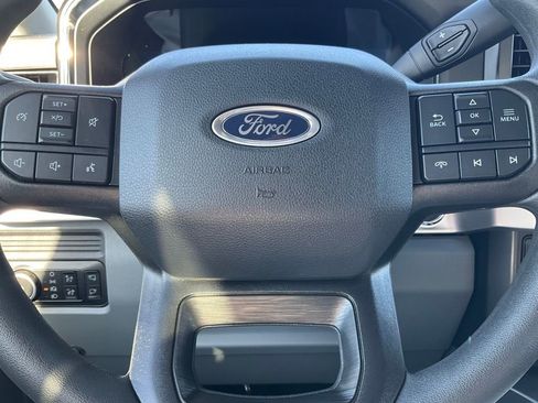 New 2025 Ford F250 XLT w/ Black Appearance Package AWD/4WD image 64