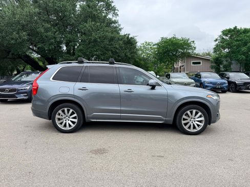 Used 2016 Volvo XC90 T6 Momentum w/ Momentum Plus Package image 6