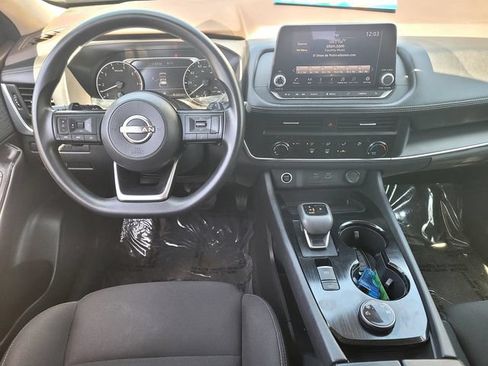 Used 2023 Nissan Rogue S AWD/4WD image 9