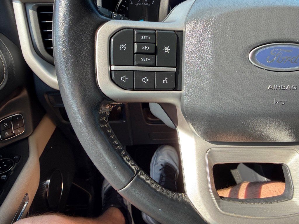 Used 2024 Ford Expedition Max XLT RWD image 32
