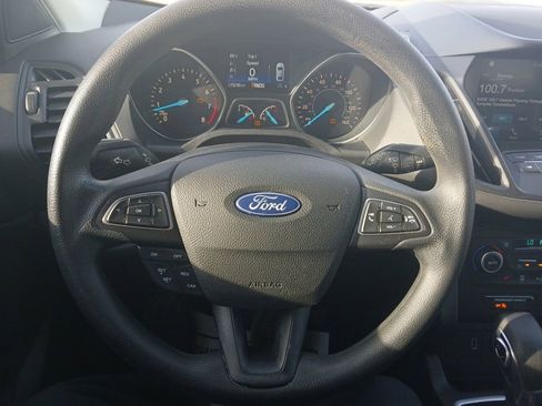 Used 2019 Ford Escape SE image 14