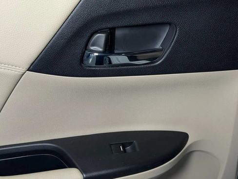 Used 2014 Honda Accord EX-L image 14