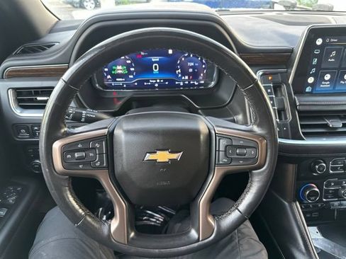 Used 2022 Chevrolet Suburban High Country AWD/4WD image 24