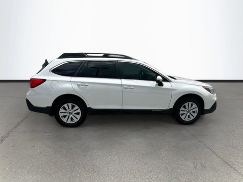 Used 2019 Subaru Outback 2.5i Premium AWD/4WD image 8