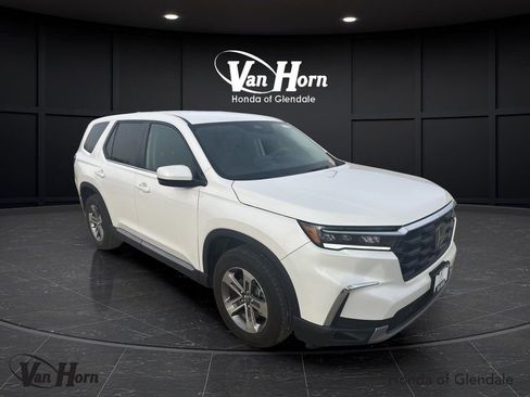 Used 2025 Honda Pilot EX-L image 1