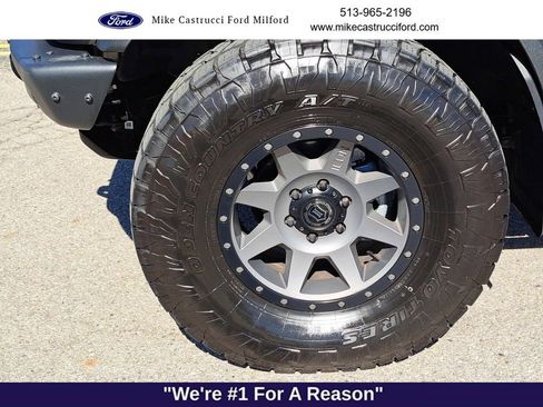 Certified 2023 Ford Bronco Badlands w/ Sasquatch Package image 9