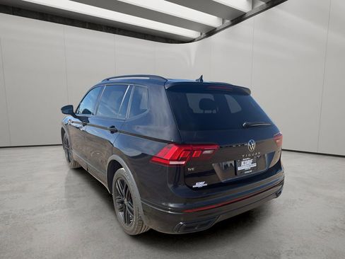 Used 2022 Volkswagen Tiguan SE R-Line image 3
