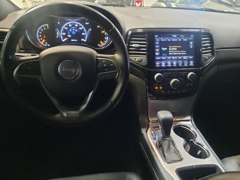 Used 2019 Jeep Grand Cherokee Altitude RWD image 22