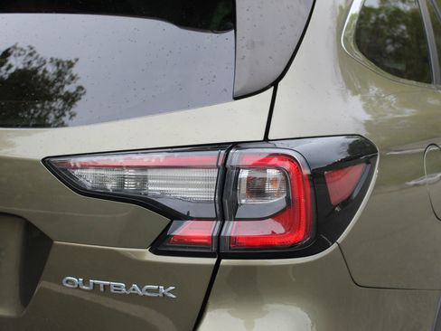 Used 2020 Subaru Outback Premium AWD/4WD image 37