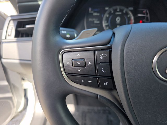 Used 2025 Lexus ES 350 w/ Premium Package FWD image 27