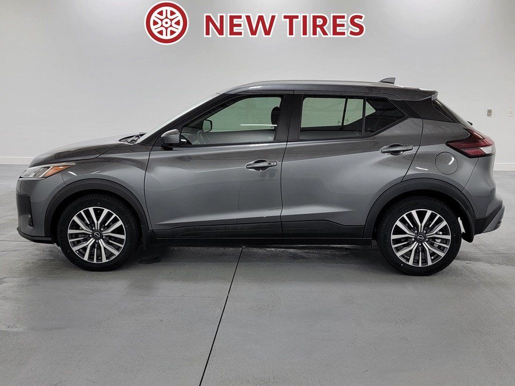 Used 2023 Nissan Kicks SV FWD image 5