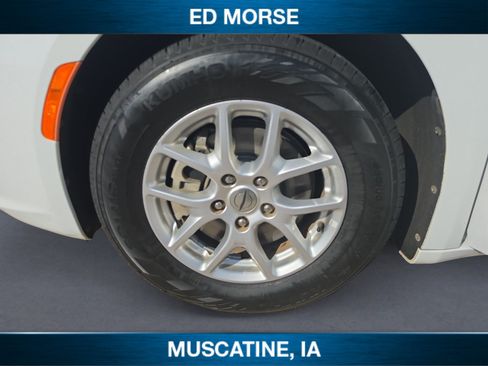 Certified 2022 Chrysler Pacifica Touring-L FWD image 14