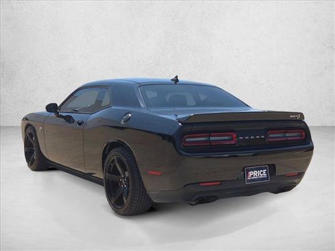Used 2021 Dodge Challenger SRT Hellcat w/ Plus Package RWD image 8