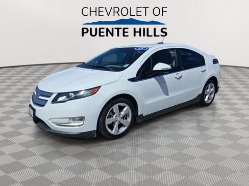Used 2015 Chevrolet Volt FWD image 4
