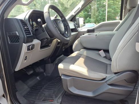 Used 2015 Ford F150 XL w/ Equipment Group 101A Mid AWD/4WD image 11