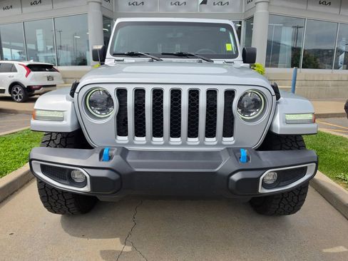 Used 2023 Jeep Wrangler Unlimited Sahara w/ Cold Weather Group AWD/4WD image 2