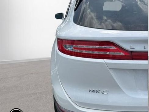 Used 2018 Lincoln MKC Select w/ Select Plus Package AWD/4WD image 9