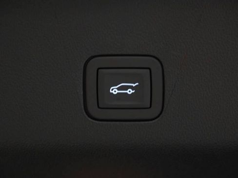 New 2026 Chevrolet Suburban Premier w/ Sun And Tow Package AWD/4WD image 11