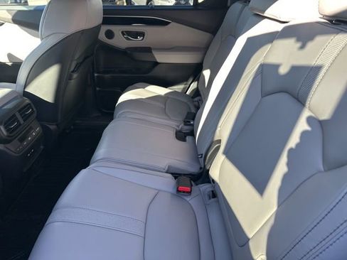 Certified 2025 Honda Pilot EX-L image 26