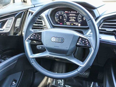 Used 2024 Audi Q4 e-tron Premium Plus image 16