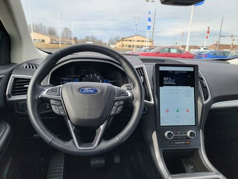 Used 2023 Ford Edge SEL w/ Sport Appearance Package image 28