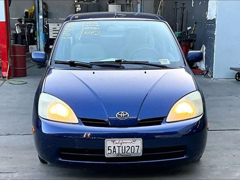 Used 2003 Toyota Prius FWD image 2