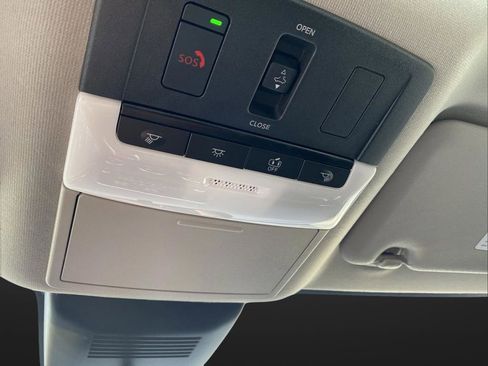 New 2025 Nissan Sentra SR w/ SR Premium Package image 24