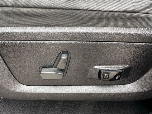 Used 2022 RAM 1500 Express w/ Wheel & Sound Group image 23