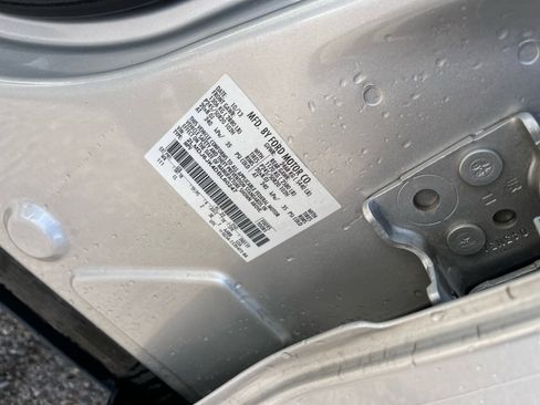 Used 2013 Lincoln MKX Base image 25