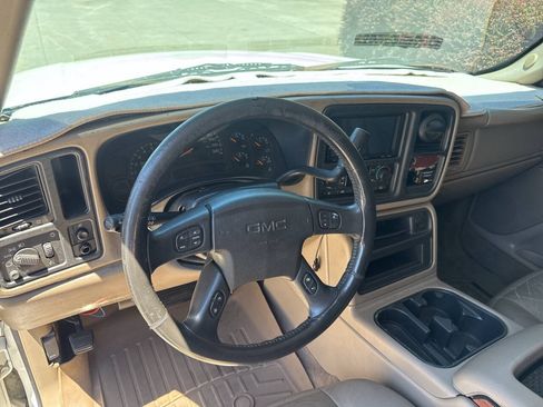 Used 2004 GMC Sierra 1500 SLT w/ Light Duty Power Package RWD image 22