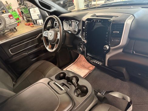 Used 2024 RAM 2500 Big Horn w/ Night Edition AWD/4WD image 13