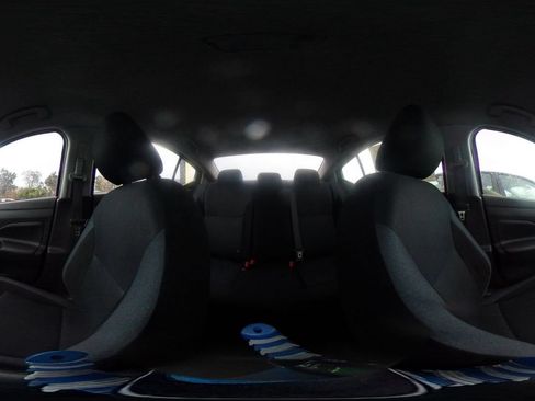Used 2025 Nissan Versa SV FWD image 40