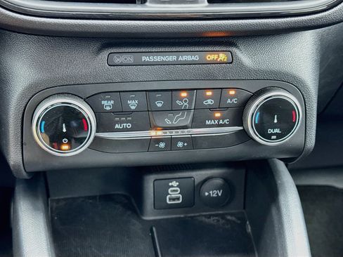 Used 2025 Ford Escape ST-Line FWD image 12