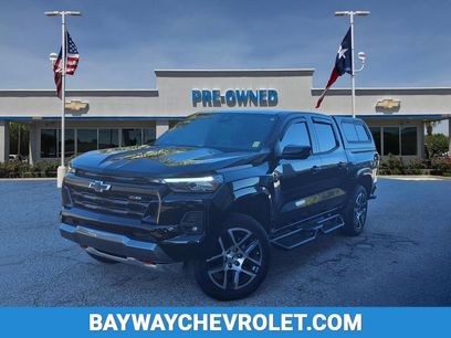 Used 2023 Chevrolet Colorado Z71 w/ Z71 Convenience Package 2