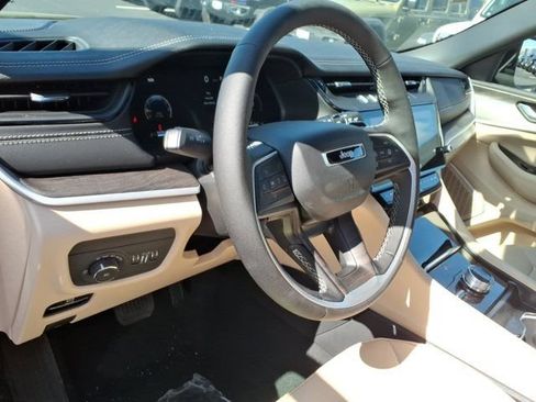 New 2026 Jeep Grand Cherokee Limited AWD/4WD image 6