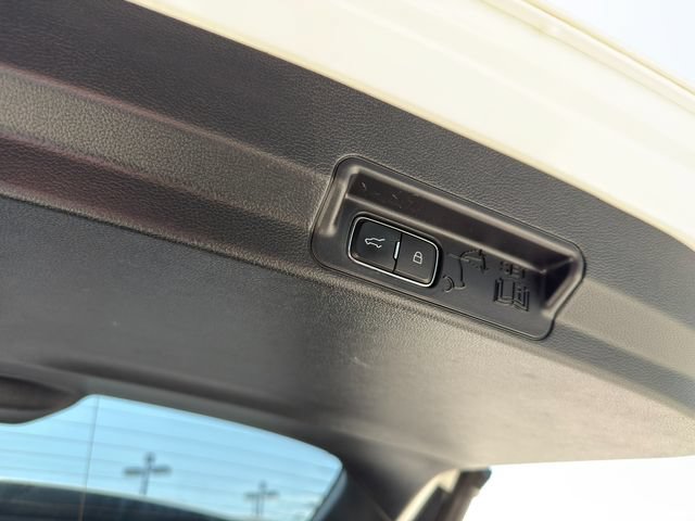 Used 2021 Ford Explorer Limited w/ Hybrid Equipment Group 310A AWD/4WD image 54